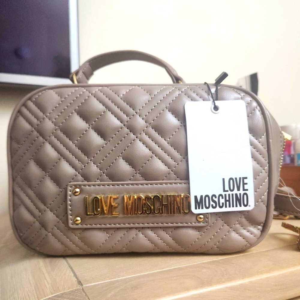 Love Moschino Beige Quilted Crossbody Bag (Detachable Strap)